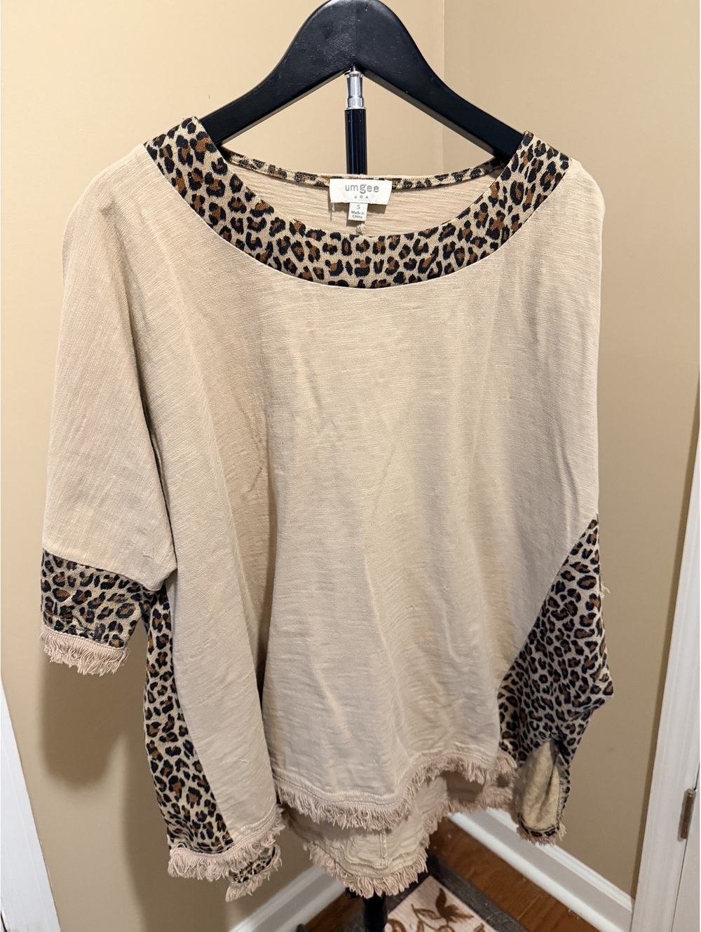 Umgee Leopard Print Top Women Size S Animal Print Blouse